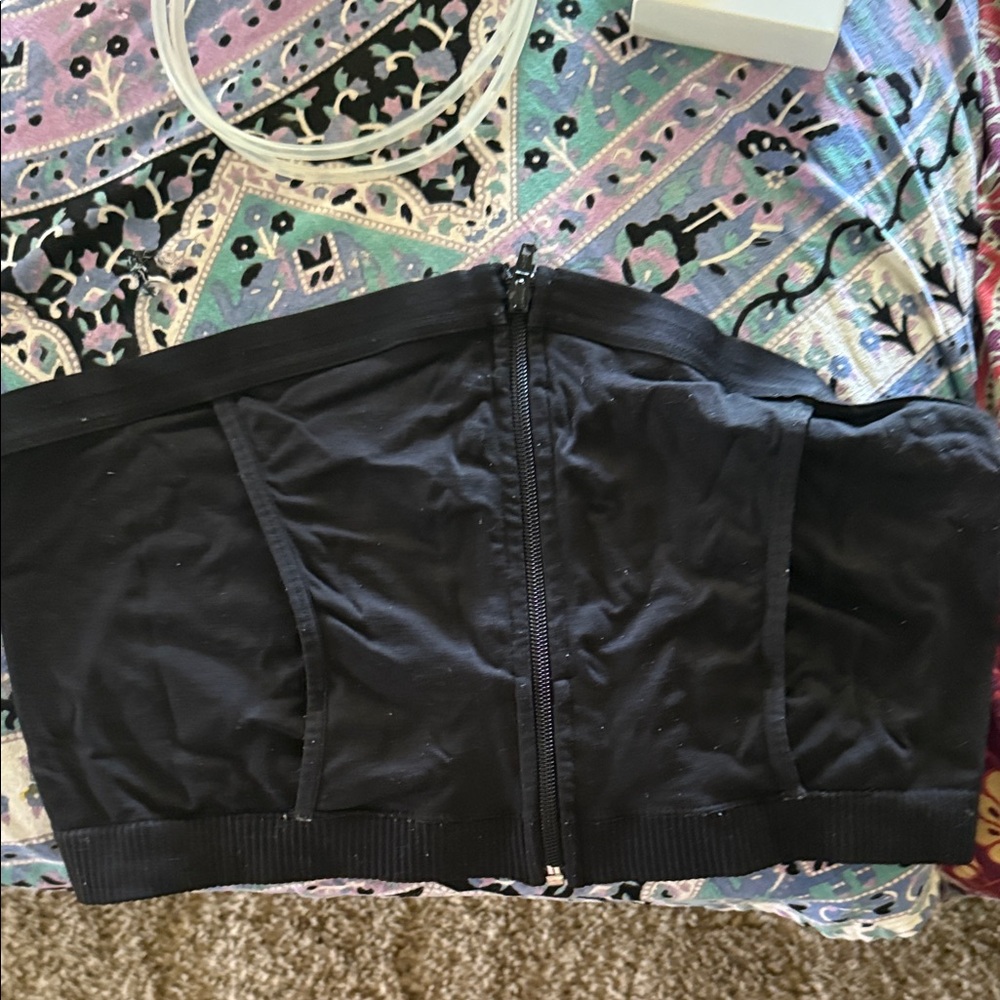 Black medela pumping bra XL